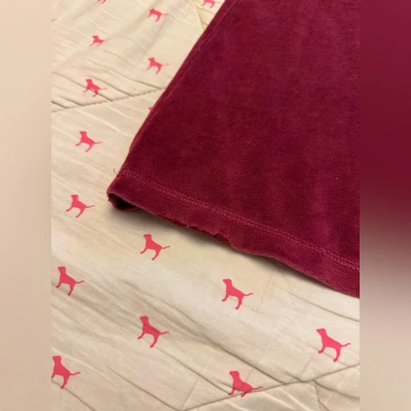 VS PINK VINTAGE Y2K VELOUR TRACKSUIT FLARE PANTS RED DOG PUP 86 PATCH LOGO HTF M - Picture 9 of 9